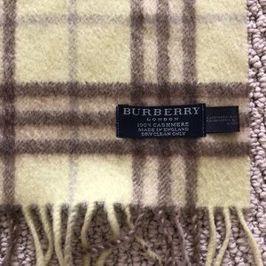 Authentic Burberry Nova Check 100% Cashmere Scarf